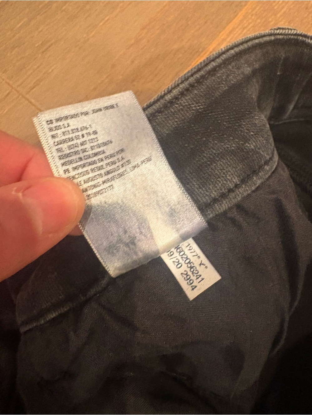 American Eagle $60 Next Level Stretch Hi-Rise Raw Hem Skinny Jeans Black 10 Long - Picture 9 of 12